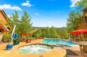 1 Bedroom Mountain Condo In River Run Village With Expansive Mountain Views And Walking Distance To Ski Slopes